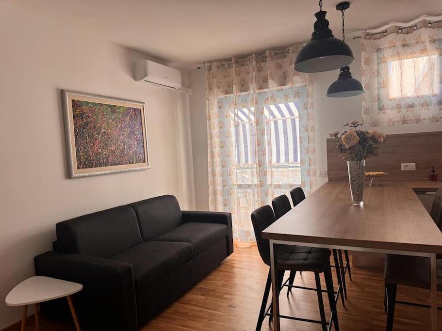 La Maison De Monique Policoro Dış mekan fotoğraf